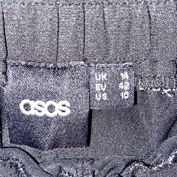 ASOS black and white pattern studded dress shorts - Picture 3 of 5